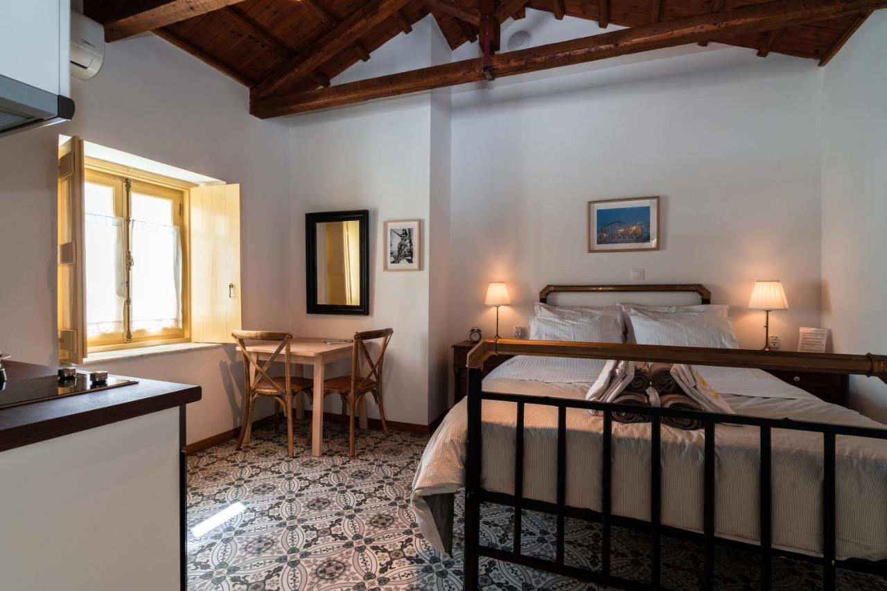 Rafalias Mansion هيدرا المظهر الخارجي الصورة